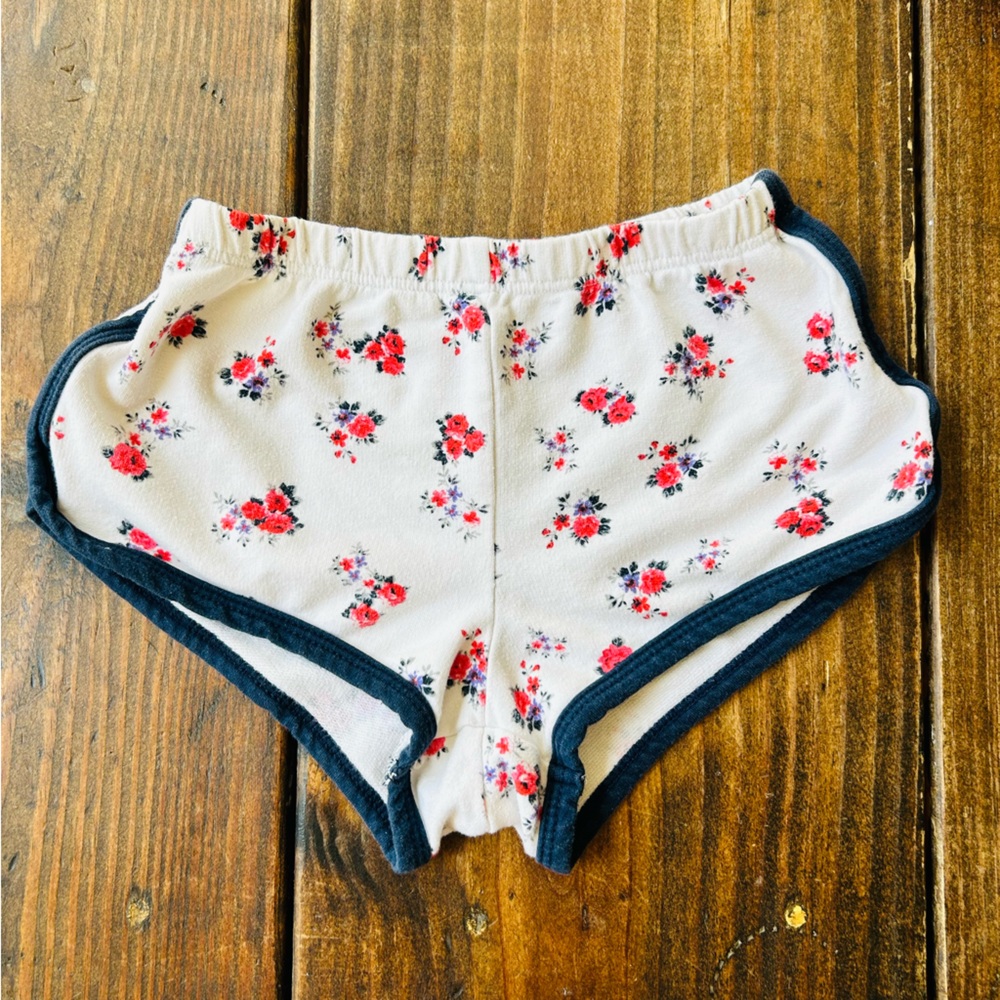 Spiritual Gangster Little Girl’s White Floral Shorts Size 4T